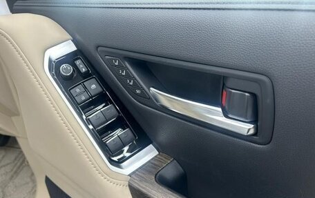 Toyota Land Cruiser, 2025 год, 13 695 084 рублей, 26 фотография