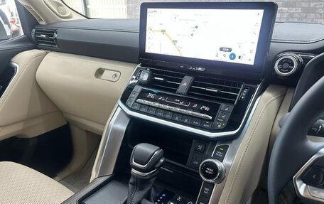 Toyota Land Cruiser, 2025 год, 13 695 084 рублей, 21 фотография