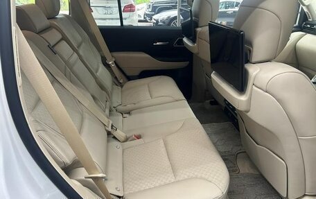 Toyota Land Cruiser, 2025 год, 13 695 084 рублей, 27 фотография