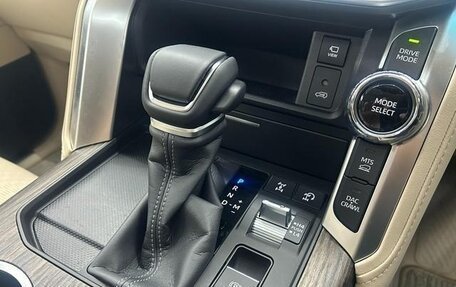Toyota Land Cruiser, 2025 год, 13 695 084 рублей, 17 фотография