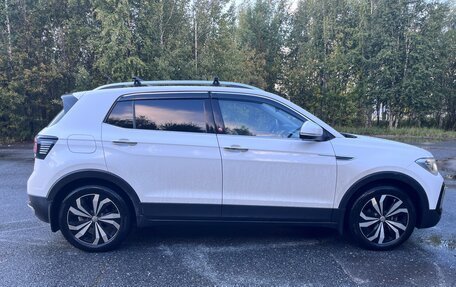 Volkswagen T-Cross I, 2020 год, 1 890 000 рублей, 6 фотография