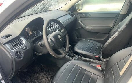 Skoda Rapid I, 2015 год, 320 000 рублей, 5 фотография