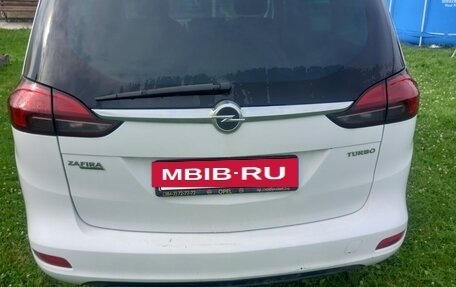 Opel Zafira C рестайлинг, 2013 год, 970 000 рублей, 5 фотография