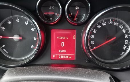 Opel Zafira C рестайлинг, 2013 год, 970 000 рублей, 14 фотография