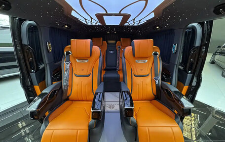 Mercedes-Benz V-Класс, 2024 год, 7 300 000 рублей, 17 фотография
