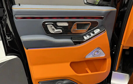 Mercedes-Benz V-Класс, 2024 год, 7 300 000 рублей, 31 фотография