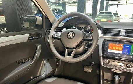 Skoda Rapid II, 2022 год, 1 090 005 рублей, 10 фотография