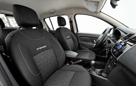 Renault Sandero II рестайлинг, 2015 год, 890 000 рублей, 11 фотография