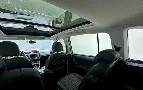 Volkswagen Touran III, 2022 год, 1 610 005 рублей, 13 фотография