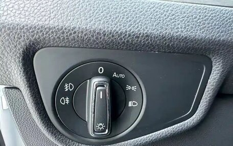 Volkswagen Touran III, 2022 год, 1 610 005 рублей, 19 фотография