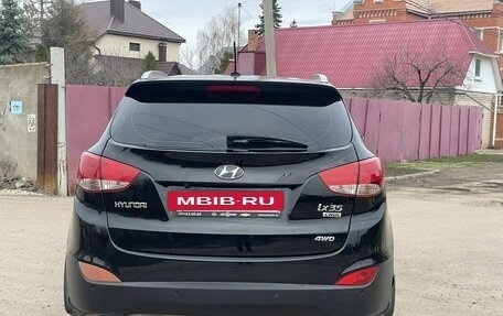 Hyundai ix35 I рестайлинг, 2013 год, 1 300 000 рублей, 10 фотография