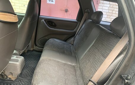 Ford Escape II, 2001 год, 269 000 рублей, 12 фотография