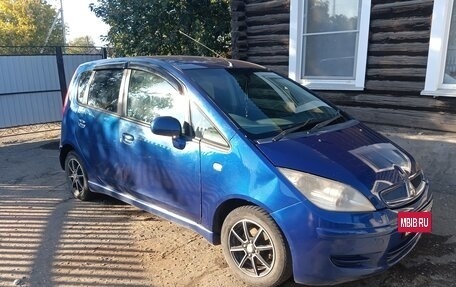 Mitsubishi Colt VI рестайлинг, 2003 год, 240 000 рублей, 2 фотография