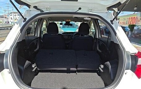 Toyota Vitz, 2018 год, 930 000 рублей, 9 фотография