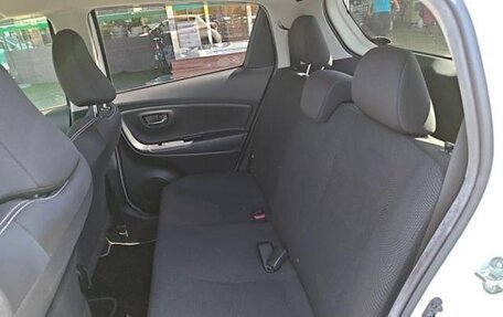 Toyota Vitz, 2018 год, 930 000 рублей, 7 фотография
