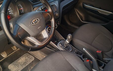 KIA Rio III рестайлинг, 2012 год, 750 000 рублей, 12 фотография