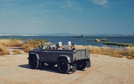Land Rover Defender I, 1989 год, 18 040 000 рублей, 4 фотография