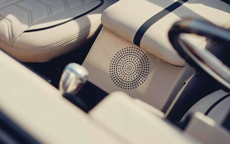 Land Rover Defender I, 1989 год, 18 040 000 рублей, 13 фотография