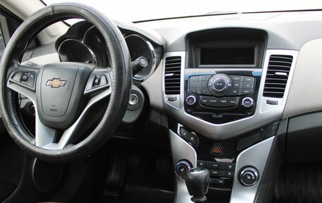 Chevrolet Cruze II, 2010 год, 459 000 рублей, 9 фотография