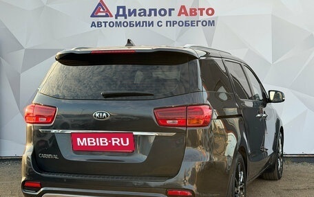 KIA Carnival III, 2018 год, 2 470 000 рублей, 5 фотография