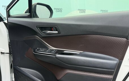 Toyota C-HR I рестайлинг, 2018 год, 1 895 000 рублей, 26 фотография