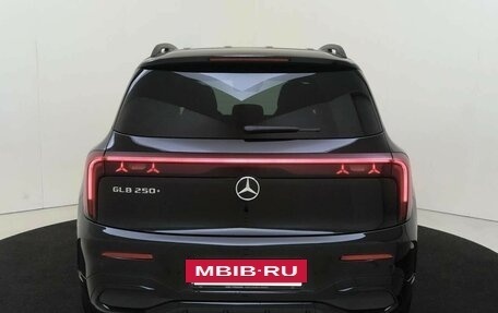 Mercedes-Benz GLB, 2026 год, 6 470 000 рублей, 6 фотография