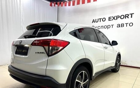 Honda Vezel, 2022 год, 1 570 000 рублей, 4 фотография