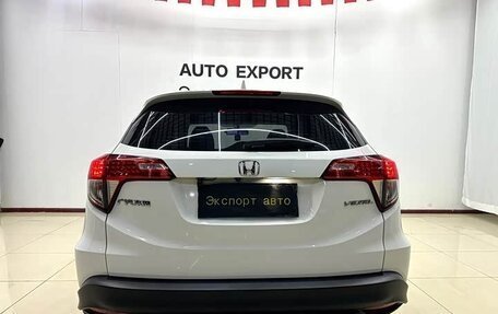 Honda Vezel, 2022 год, 1 570 000 рублей, 5 фотография
