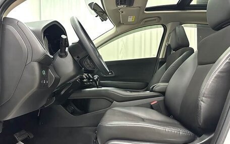 Honda Vezel, 2022 год, 1 570 000 рублей, 7 фотография