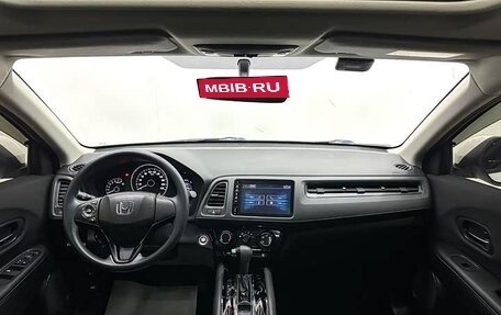Honda Vezel, 2022 год, 1 570 000 рублей, 13 фотография