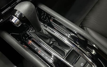 Honda Vezel, 2022 год, 1 570 000 рублей, 16 фотография