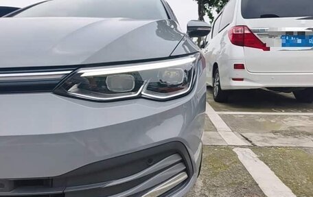 Volkswagen Golf VIII, 2022 год, 1 685 000 рублей, 4 фотография