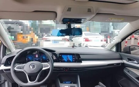 Volkswagen Golf VIII, 2022 год, 1 685 000 рублей, 13 фотография