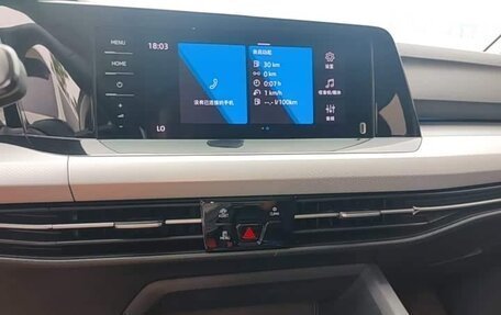Volkswagen Golf VIII, 2022 год, 1 685 000 рублей, 16 фотография