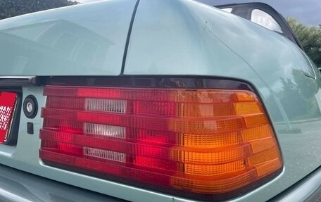 Mercedes-Benz SL-Класс, 1992 год, 5 460 000 рублей, 11 фотография
