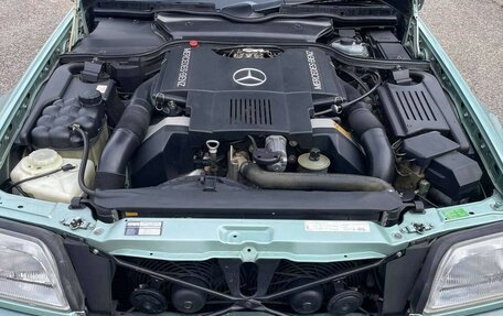 Mercedes-Benz SL-Класс, 1992 год, 5 460 000 рублей, 35 фотография