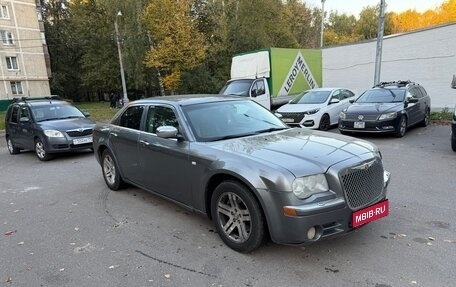 Chrysler 300C II, 2006 год, 585 000 рублей, 1 фотография