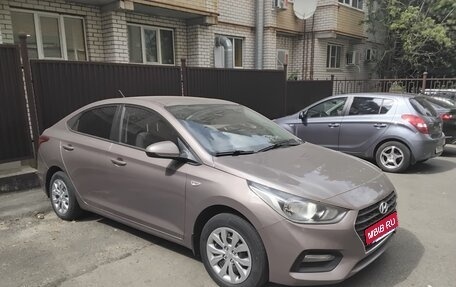 Hyundai Solaris II рестайлинг, 2018 год, 1 200 000 рублей, 3 фотография