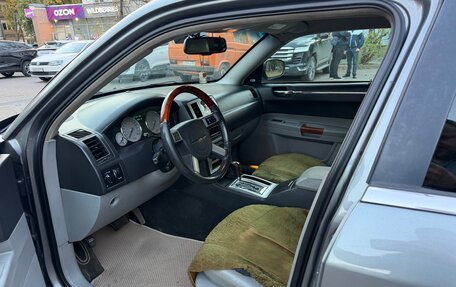 Chrysler 300C II, 2006 год, 585 000 рублей, 8 фотография