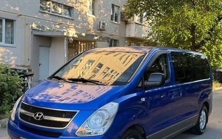 Hyundai H-1 II рестайлинг, 2008 год, 1 200 000 рублей, 3 фотография