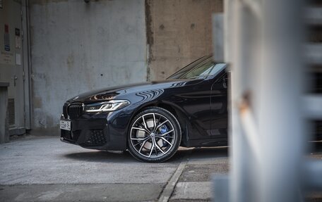 BMW 5 серия, 2022 год, 5 950 000 рублей, 9 фотография