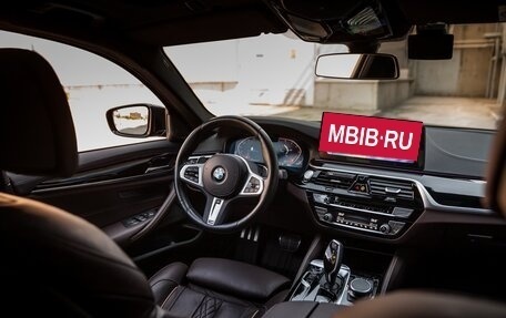 BMW 5 серия, 2022 год, 5 950 000 рублей, 14 фотография