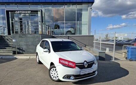 Renault Logan II, 2015 год, 695 000 рублей, 3 фотография