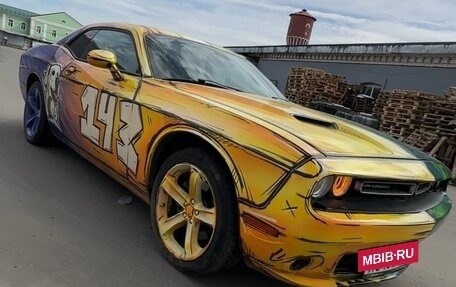 Dodge Challenger III рестайлинг 2, 2020 год, 3 845 000 рублей, 5 фотография
