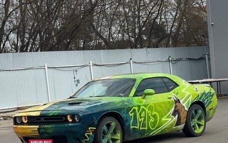 Dodge Challenger III рестайлинг 2, 2020 год, 3 845 000 рублей, 3 фотография