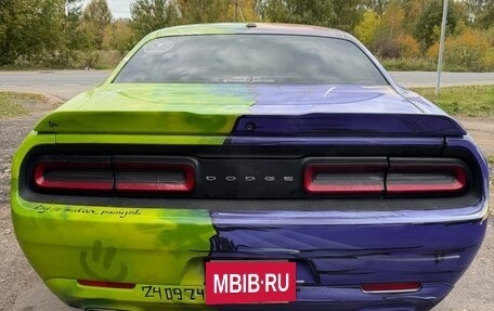 Dodge Challenger III рестайлинг 2, 2020 год, 3 845 000 рублей, 9 фотография