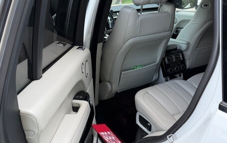 Land Rover Range Rover IV рестайлинг, 2014 год, 3 500 000 рублей, 12 фотография