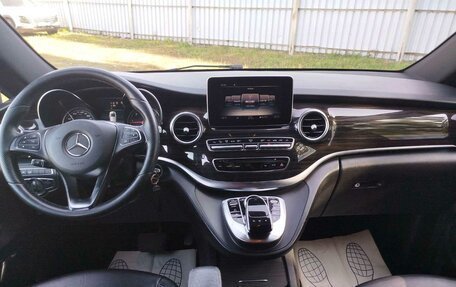Mercedes-Benz V-Класс, 2018 год, 4 056 500 рублей, 5 фотография