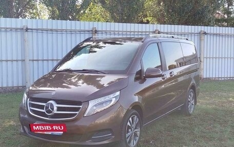 Mercedes-Benz V-Класс, 2018 год, 4 056 500 рублей, 2 фотография