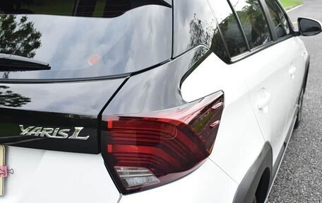 Toyota Yaris XP150 рестайлинг, 2023 год, 1 170 000 рублей, 10 фотография